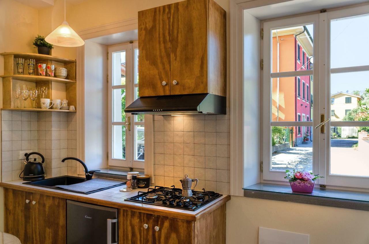 לוקה La Mandolata Dei Poeti Apartaments מראה חיצוני תמונה