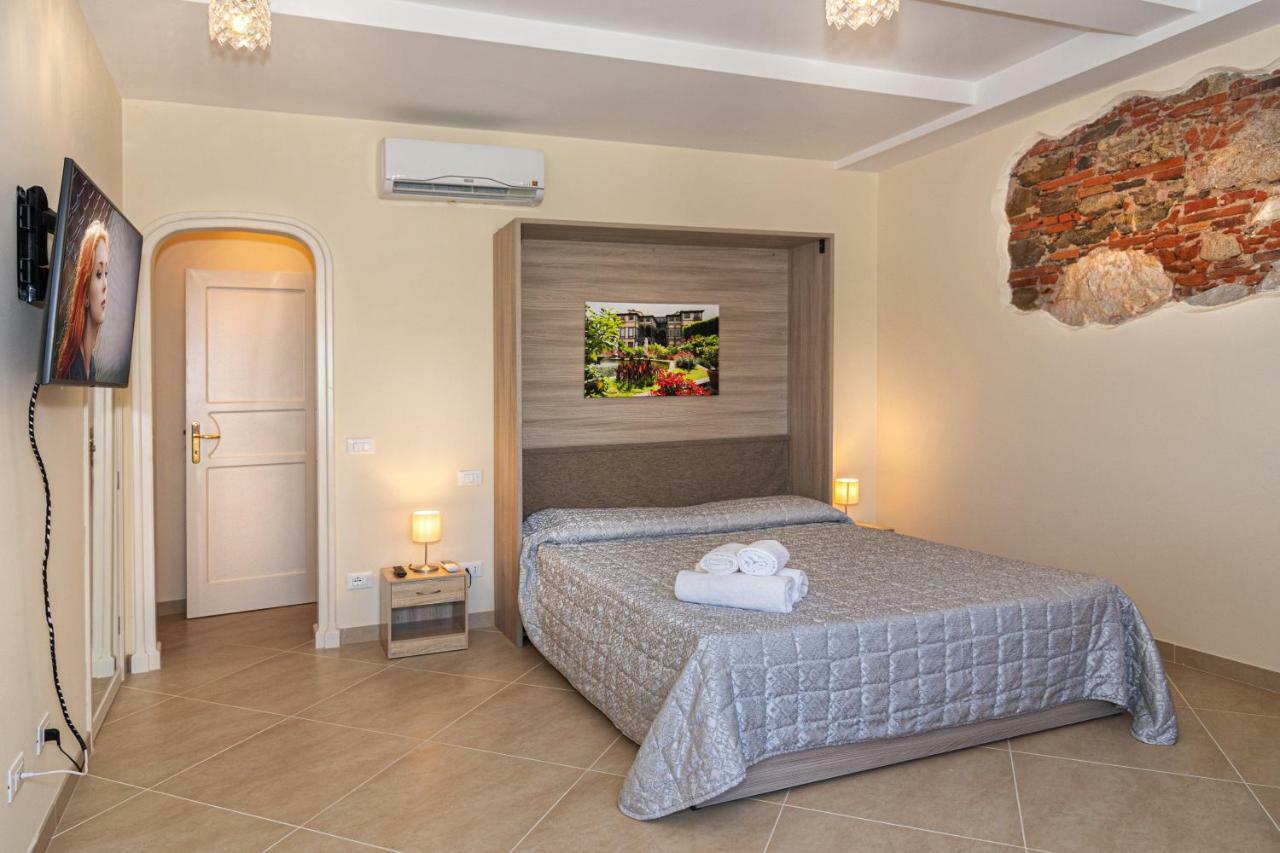 לוקה La Mandolata Dei Poeti Apartaments מראה חיצוני תמונה